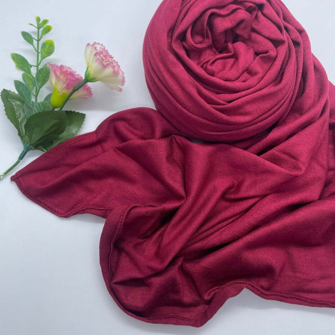 Elegant Kuwaiti cotton Double Stretch Jersey Hijab made from soft, breathable fabric with a non-slip fit, providing all-day comfort and flexibility. Perfect for daily wear, work, or travel