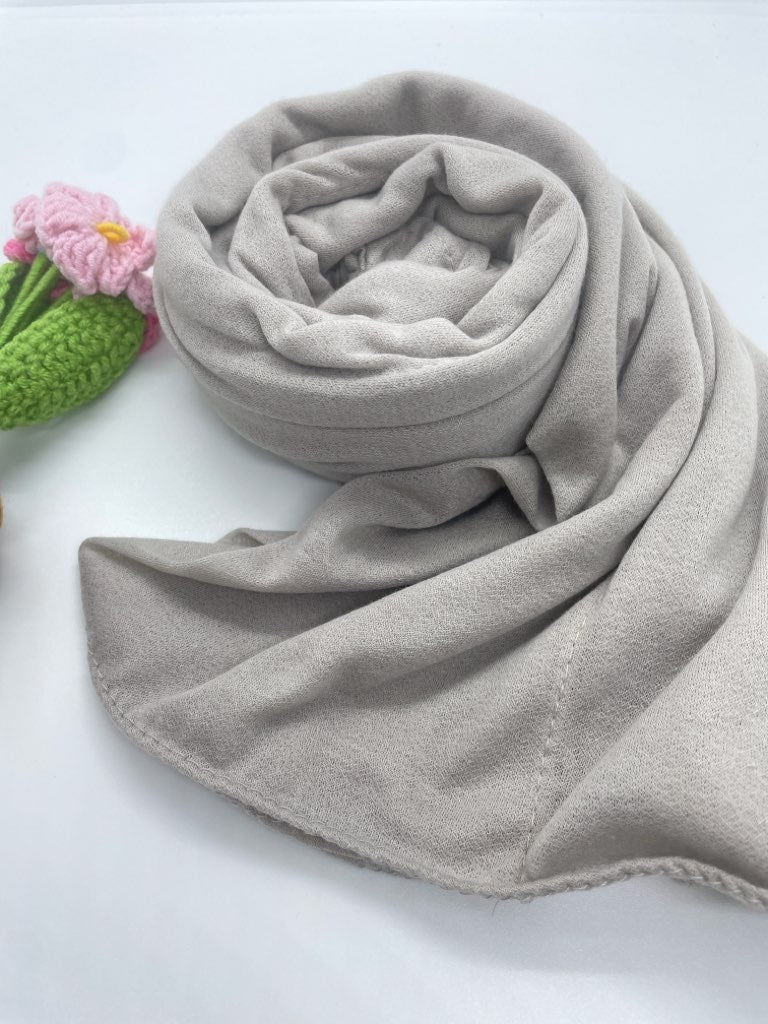 Shash Turkey-Kuwaiti Hijab with Front Fold - Light Gray