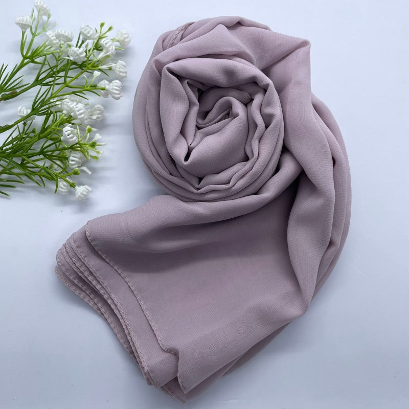 Soft and smooth pale purple Premium Non-Slip Chiffon Hijab for Everyday Wear in Elegant Matte Finish